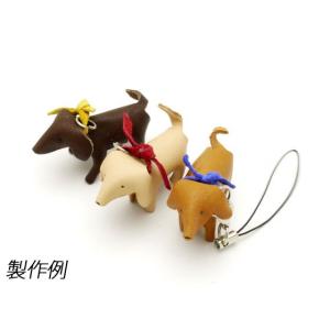【いぬシリーズ】ボンドとはさみで作れる おさんぽわんちゃんキット 無地/チョコ/ブラウン H3X5cm【メール便対応】 [レザークラフトぱれっと]｜lc-palette