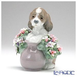 LLADRO（リヤドロ） 並行輸入品 お花が大好き 06574 : ブランド洋食器