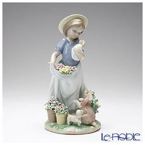 LLADRO（リヤドロ） 並行輸入品 お花が大好き 06574 : ブランド洋食器