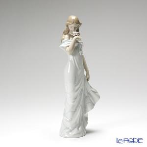 LLADRO（リヤドロ） 並行輸入品 お花が大好き 06574 : ブランド洋食器