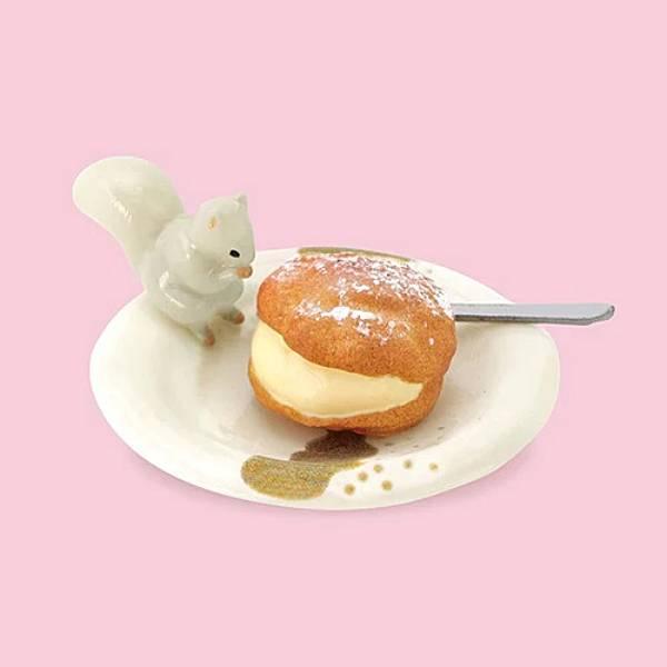 【シュークリーム/古瀬戸珈琲店】純喫茶のあまいものミニチュアコレクション