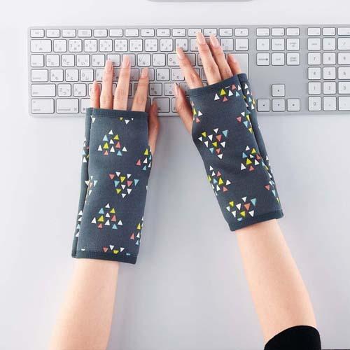 丸和貿易 ぽかぽかハンドウォーマー メール便配送 裏起毛 あったかい プレゼント 冷え性 プチプラ