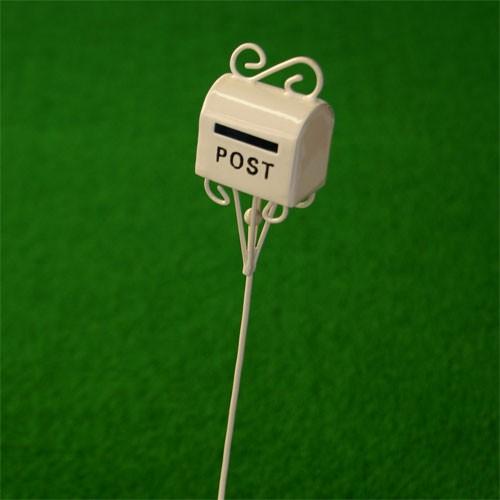 ジオラマ オーナメント ミニチュア 置物 オブジェ 雑貨 多肉植物 箱庭【リトルガーデン トレリス ...