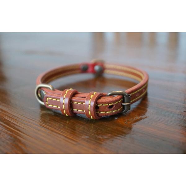 オーダー犬用革首輪　幅1.2cm〜2.4cm　受注生産　革の色・ステッチの色・バックルの色を選べます