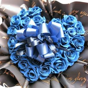 枯れないお花！青バラ7本ボックス入り、青バラの花言葉は【夢は叶う