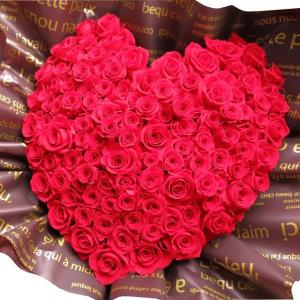 プロポーズ サプライズ プリザーブドフラワー 記念日 お祝 妻 嫁 彼女 両親 女性 友人 祖父母 ハート 赤バラ ミックス108本 バラ 108輪 あすつく