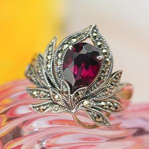 碌山 ガーネット ネックレス リッチなデコルテを演出する気品ある深紅