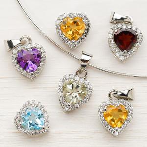 甲州貴石切子 オパール K18YG ペンダントトップ 3.44ct チェッカー彩