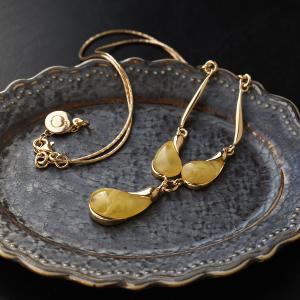 ロイヤルアンバー 琥珀 ペンダントトップ 希少な乳白色のゴージャスな