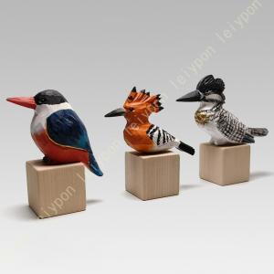 ニワトリ 木彫り 木製小物 置物 鶏 にわとり 鳥 酉 アカシア無垢 木製