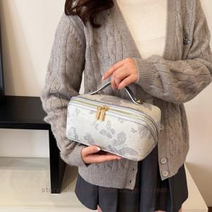 COACH コーチ ポーチ （ブラック） : ブランド公式 LOCOMALL