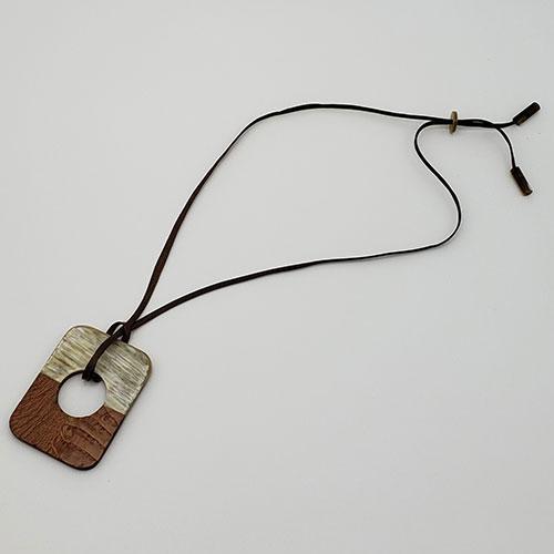 スクエア水牛＆合皮ネックレス 定価6,600円 全国送料600円