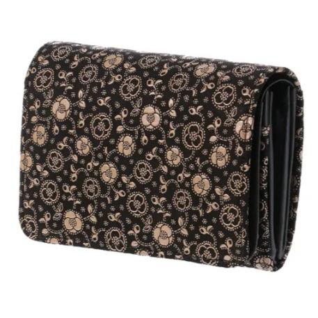 印傳屋 印伝 2220 二つ折り財布 黒地／白漆 椿