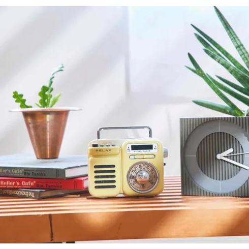 昭和レトロ マルチラジオ ライトイエロー
