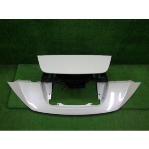 リーフ ZAA-ZE1  XBJ 白パール  充電口パネル/ステー付/パネル付 65701-5SK7...