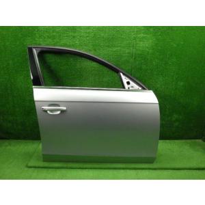 アウディ A4 ABA-8KCDH 右FドアASSY    サッシ黒   8165