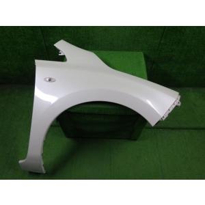 リーフ ZAA-ZE0 右Fフェンダー QX1 白パール   F3100-3NAAA F3100-3...