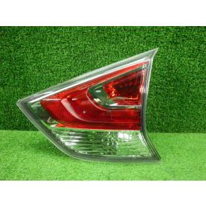 エクストレイル DBA-NT32 右フィニッシャーパネル 右テールランプ内側  コイト 226-17...