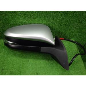 ノア DBA-ZRR85W 右サイドミラー 1F7 銀  電動格納/ウィンカー付/ヒーター付/9ピン...