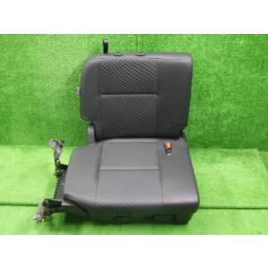 セレナ 5AA-GFNC27 Rシート    サードシート右側 防水仕様車  8994