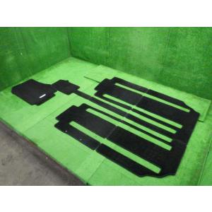 セレナ 5AA-GFNC27 フロアマット    運転席欠品   8994