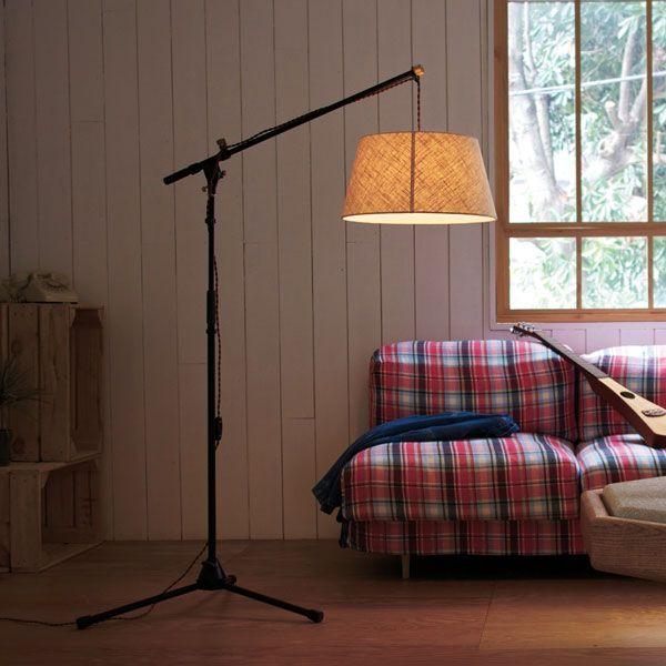 フロアランプ　ＣＬＡＵＤＯ