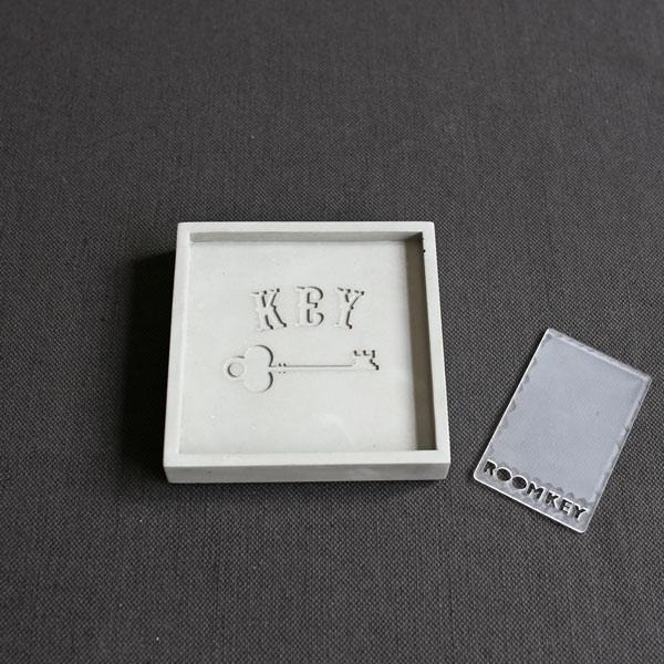 ホテル仕様　セメントのルームキートレイ（鍵置き）
