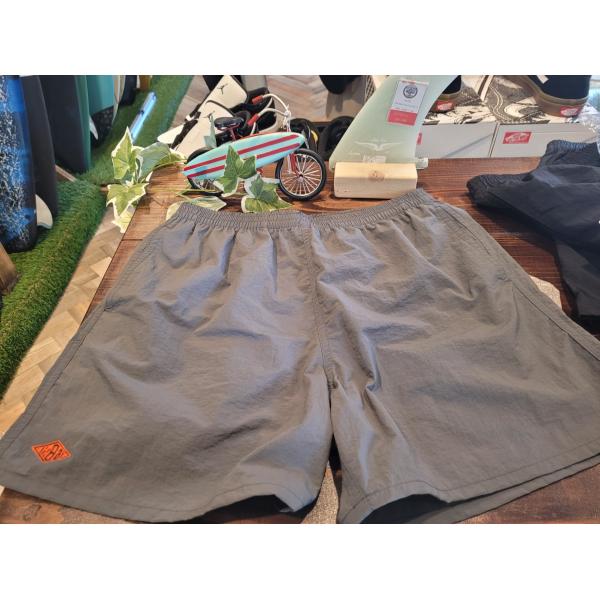 リーサルハイブリッドショーツ　リーサルサーフボード　タイラーウォーレン　DEUS　Patagonia...