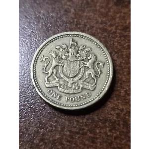 クイーン エリザベス 2 世 1 ポンド コイン 1983 エラー Royal Arms DECUS ET TUTAMEN 英国