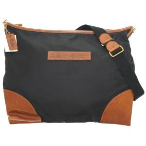 トゥミ TUMI メッセンジャーバッグ　ショルダーバッグ　通勤　キャンバス TUMI（トゥミ） メッセンジャーバッグ T-TECH ショルダーバッグ 黒