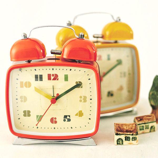 目覚まし時計 目覚し時計 置き時計 PLON