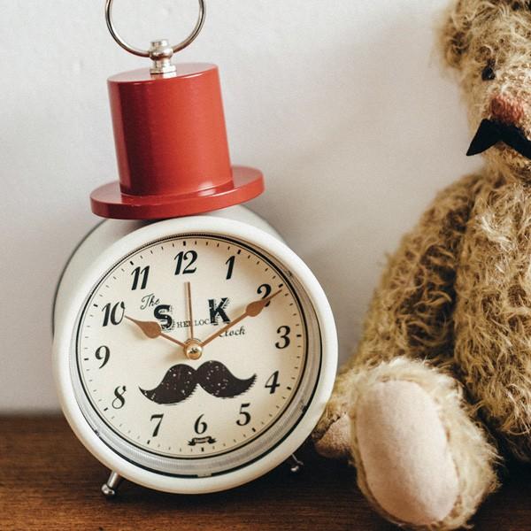 目覚し時計 カワイイ -Mustachu-　息子 娘 誕生日プレゼント 甥っ子 姪っ子 かわいい ア...