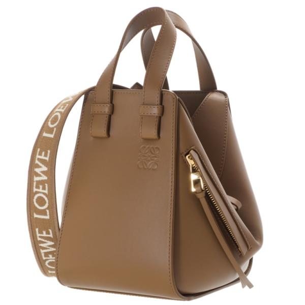 ロエベ ハンモックバッグ コンパクト サテンカーフ サイドファスナータイプ ショルダーストラップ付き...