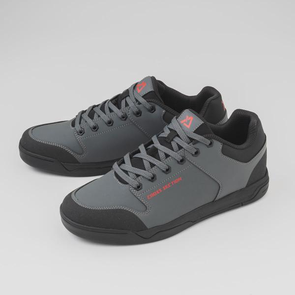 A8785 ベイシス　フラットペダルシューズ グレー ２６．５ｃｍ クロスセクション