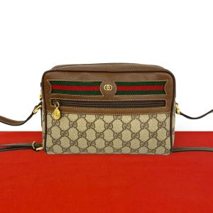 ほぼ未使用 GUCCI グッチ オールドグッチ シェリーライン GG ロゴ 柄 金具 レザー 本革 ショルダーバッグ サコッシュ ブラウン 364-1