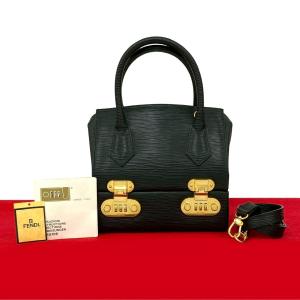 FENDI（フェンディ） 極 美品 袋付 ヴィンテージ FF ロゴ エピ レザー