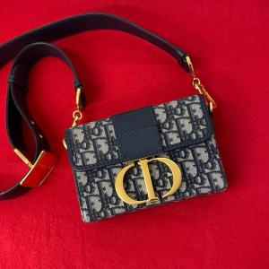 GUCCI（グッチ） ゴールド ゴールド金具 GGキャンバス/レザー 002 1099