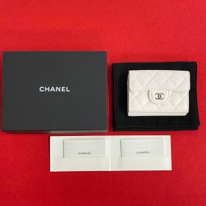 CHANEL ほぼ未使用 箱 袋付 シール有 ランダム番台 シャネル  