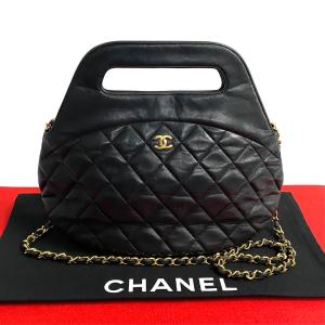 FENDI（フェンディ） 極 美品 箱 袋付き ズッカ 柄 ロゴ レザー 本革