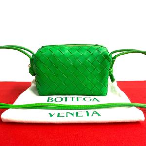 極 美品 袋付き BOTTEGA VENETA ボッテガヴェネタ ループ スモール  