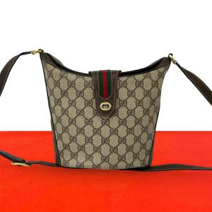 GUCCI（グッチ） メッセンジャーバッグ GGキャンバス ショルダーバッグ