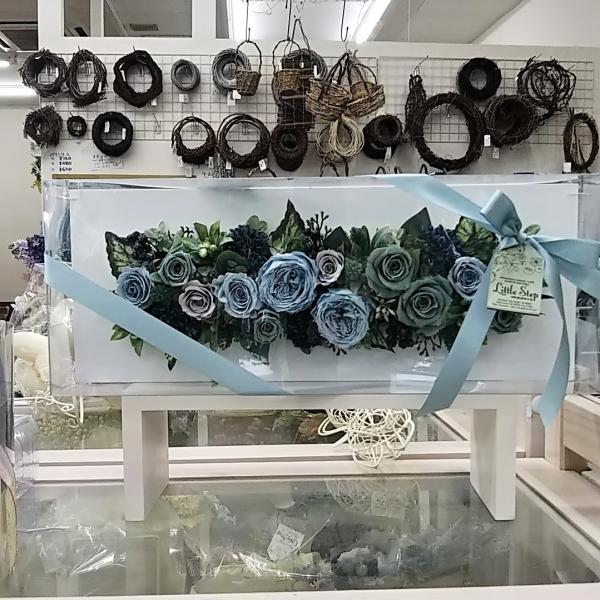 プリザーブドフラワーアレンジ2　ケース入り