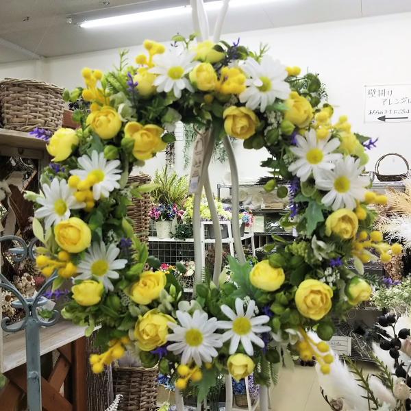 アーティフィシャルフラワー　黄色のリース