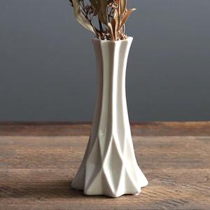 花瓶 ORINE KUBIRE セラミック （ フラワーベース 花びん 花器 ベース ミニ 一輪挿し オブジェ 花 ）｜リビングート ヤフー店