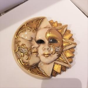 イタリア製陶器　壁掛け　月と太陽｜lockheart