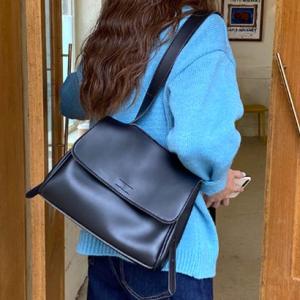 アミュレット Amulet フェイクレザーショルダーバッグ レディース 無地 10代 20代 30代...