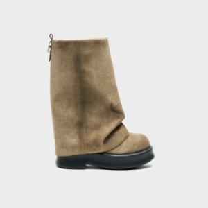 BELUGA COVER BOOTS （Beige）