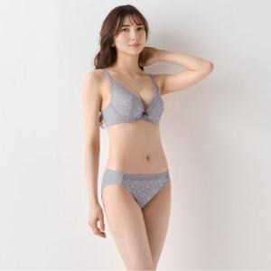 アモスタイル バイ トリンプ AMOSTYLE BY Triumph 夢みるブラDeep V ブラ＆ショーツセット デイジーレース1150 (ABCD