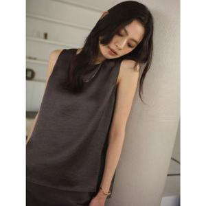 アニュアンス anuans サテンノースリーブトップス （CHARCOAL BROWN）