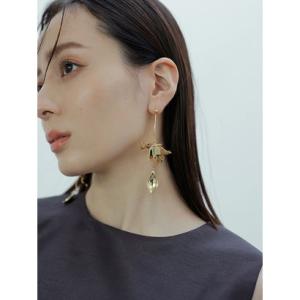 アニュアンス anuans フラワーモチーフメタルピアス （GOLD）｜locondo-shopping